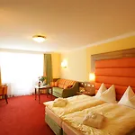 Oesterreichischer Hof-im Bademantel Direkt In Alpentherme Bad Hofgastein