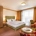 Hotel Oesterreichischer Hof-im Bademantel Direkt In Alpentherme 4*