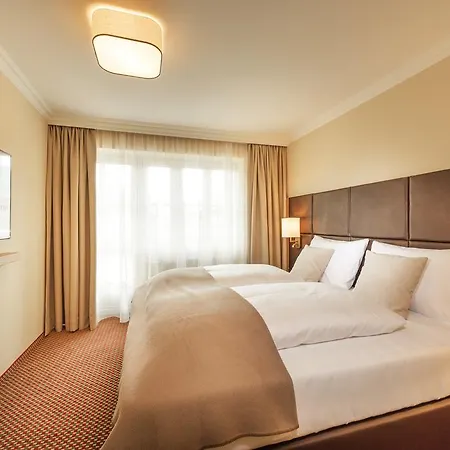 österreichischer Hof-im Bademantel Direkt In Alpentherme Bad Hofgastein