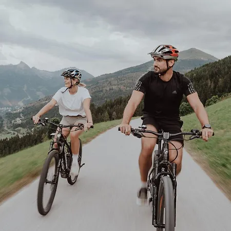 Oesterreichischer Hof-im Bademantel Direkt In Alpentherme ホテル 4*