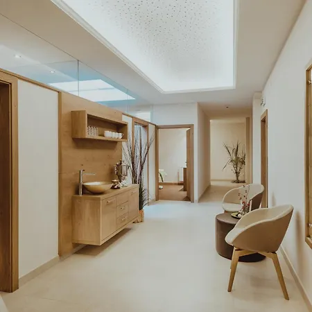 Hotel österreichischer Hof-im Bademantel Direkt In Alpentherme