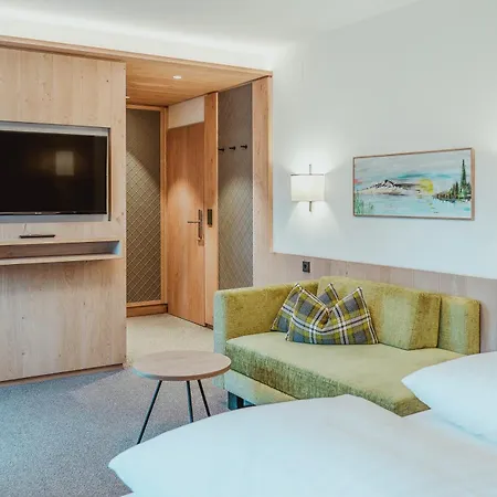 österreichischer Hof-im Bademantel Direkt In Alpentherme 4*