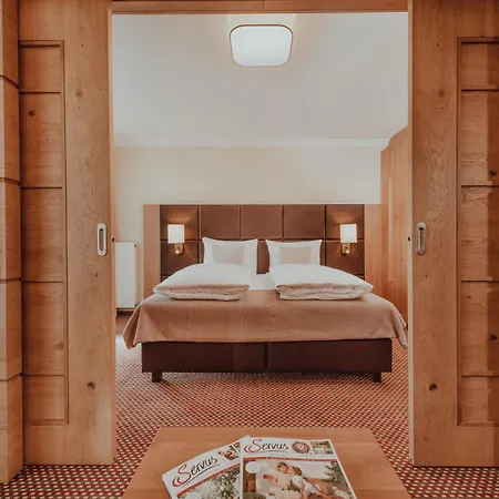 Oesterreichischer Hof-im Bademantel Direkt In Alpentherme Bad Hofgastein