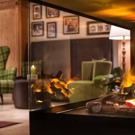 Oesterreichischer Hof-im Bademantel Direkt In Alpentherme فندق 4*