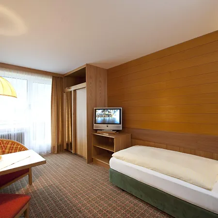 Oesterreichischer Hof-im Bademantel Direkt In Alpentherme 4*