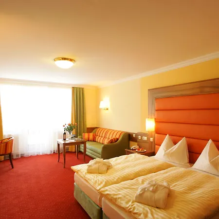 Oesterreichischer Hof-im Bademantel Direkt In Alpentherme باد هوفغاستين